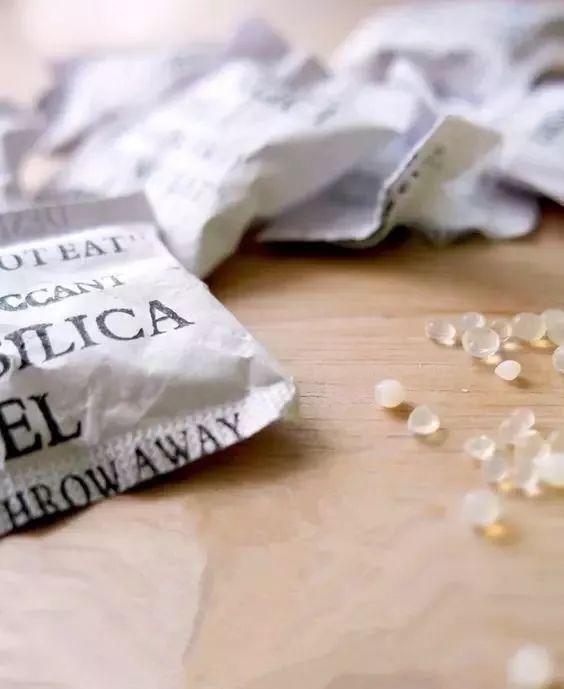 Vào mùa đông, chăn bông có mùi khó chịu, làm theo cách này, mùi hôi biến mất nhanh chóng mà không cần giặt-2