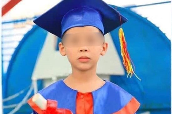 Hà Nội: Đã tìm thấy bé trai 8 tuổi mất tích bí ẩn khi ra trường chơi lúc chiều muộn