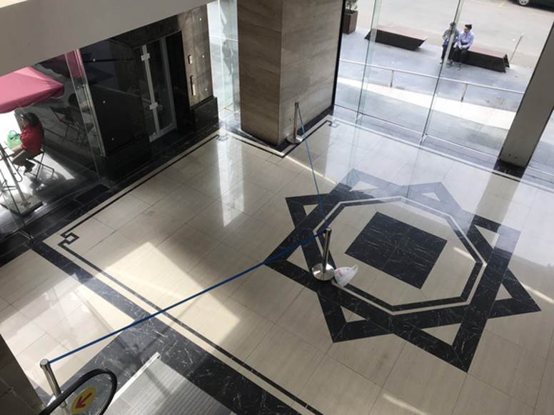 Vụ người đàn ông rơi từ tầng 2 thang máy chung cư xuống đất ở Hà Nội: Thang do chủ đầu tư lắp đặt thêm, sai thiết kế và vận hành chui”-4