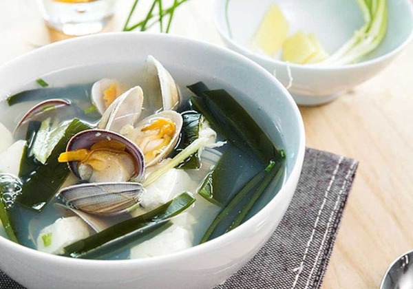 Món canh nóng hổi, thơm ngon này không chỉ giúp chị em thổi bay cái lạnh của mùa đông mà còn hỗ trợ đánh tan cả mỡ thừa trong cơ thể!-1