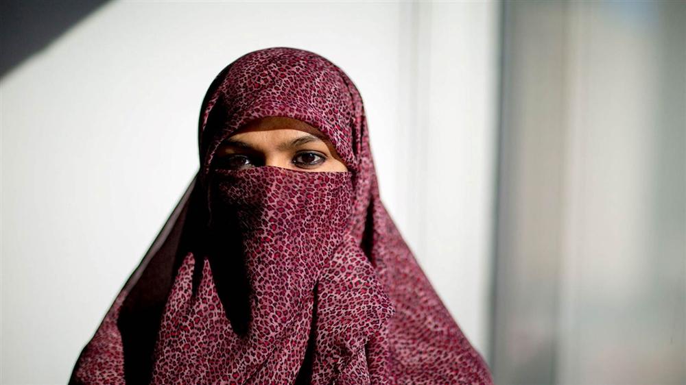 Hủ tục cắt bỏ âm vật tàn nhẫn với bé gái ở Singapore-2