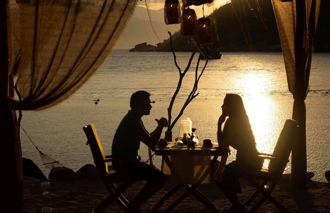 Dàn MC đình đám quả là có mắt chọn chồng: Ngoài đường anh làm kinh tế, về nhà anh cực tinh tế!-8