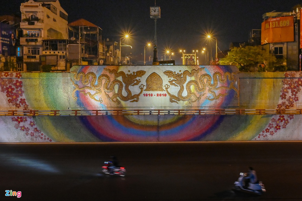 Người Hà Nội đốt lửa trong đêm rét nhất từ đầu đông-5