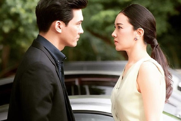 Tân gia được nhà nội tặng tủ lạnh 40 triệu, chồng trách khéo nhà ngoại nhưng ngay sau đấy lại đờ đẫn với phong bì tới muộn của bố mẹ vợ-2