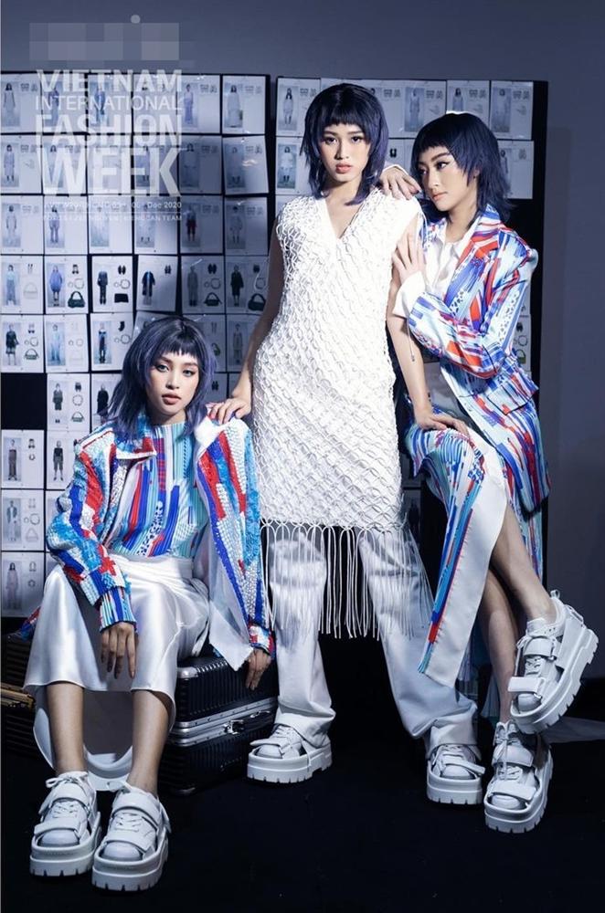 Hết bị soi số đo 3 vòng, Hoa hậu Đỗ Thị Hà lại dính nghi vấn chiều cao ảo vì đứng thấp hơn Tiểu Vy nửa cái đầu?-2