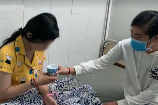 Vụ nữ sinh lớp 10 ở An Giang nghi tự tử tại trường vì uất ức: Vẫn khóc khi nhắc tới cô giáo, gia đình mong đòi lại công bằng