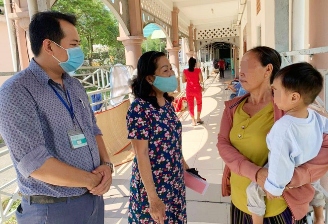 Sức khỏe bé gái 3 tuổi bị mẹ ruột bạo hành: Tình trạng phù não không cải thiện, tiên lượng xấu-2