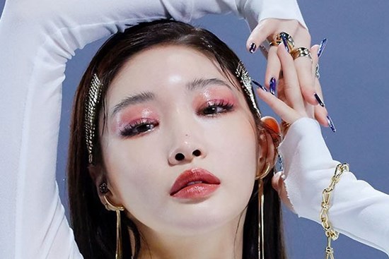 Chungha dương tính với Covid-19, fan không tin dù truyền thông Hàn Quốc đồng loạt xác nhận