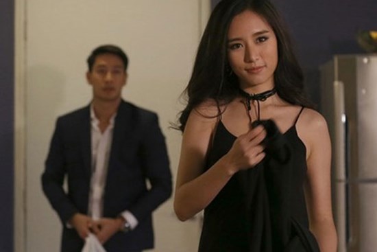 Giúp đỡ chị hàng xóm tội nghiệp, tôi nhận đòn 'sấm sét' từ vợ