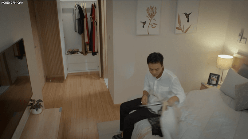 Hướng dương ngược nắng: Hồng Diễm gây sốc khi mặc sexy để lộ hình xăm lớn, chủ động kéo Hồng Đăng vào nhà tắm lúc thay đồ-3