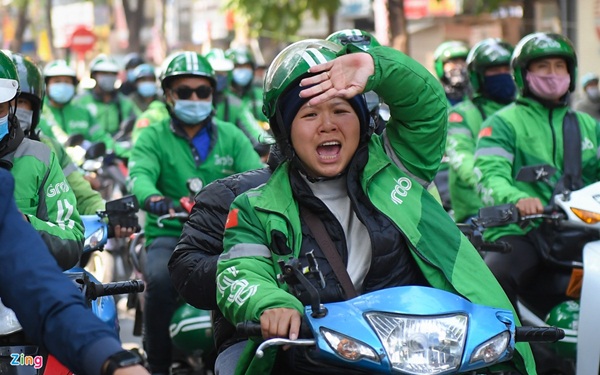Tài xế GrabBike diễu hành phản đối tăng khấu trừ-3
