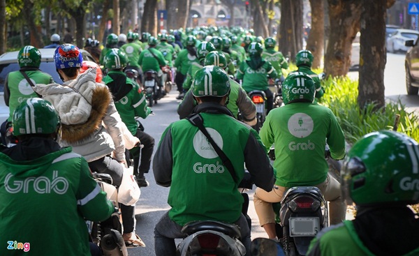 Tài xế GrabBike diễu hành phản đối tăng khấu trừ-7