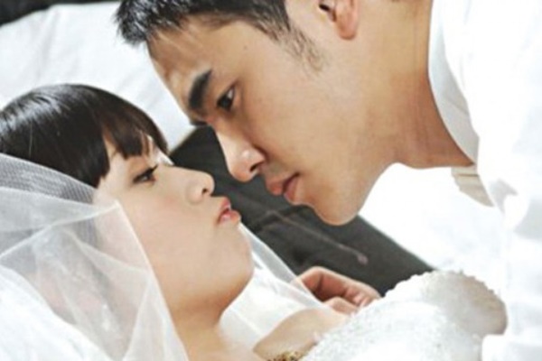 Về nhà gặp vợ cũ tới chơi, thấy thứ trong tay cô ấy, tôi liền hủy hôn vợ sắp cưới-3