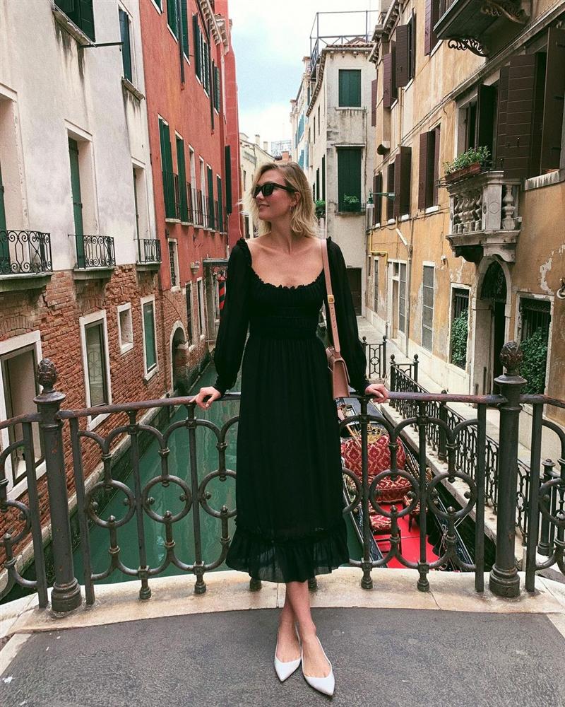 Hóa ra các cựu thiên thần Victorias Secret lên đồ cực đơn giản, và loạt outfit sau sẽ giúp style của bạn tây hơn chục lần-15