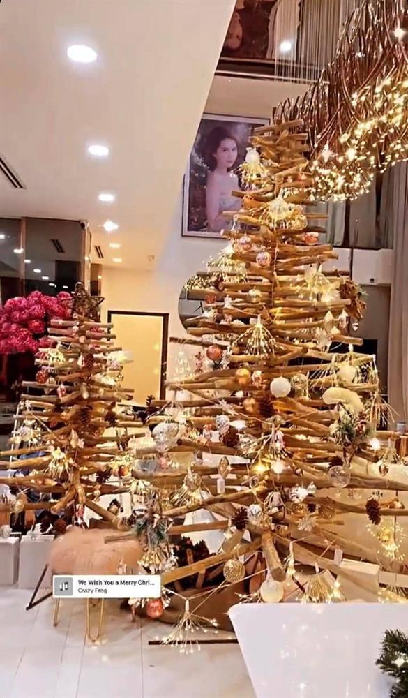 Lạc vào không gian sang chảnh nhà Tăng Thanh Hà mùa Giáng sinh, thoáng qua mấy giây đủ thấy sự giàu có-8