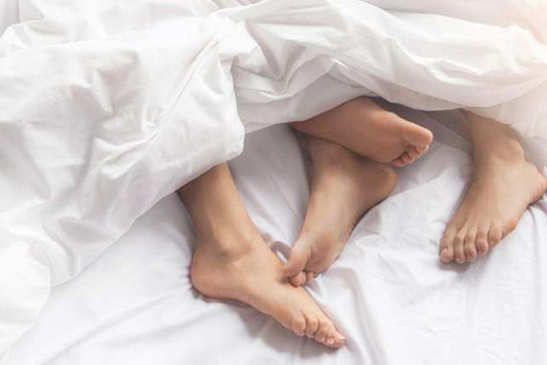 3 năm sau khi gây xôn xao MXH, cuộc sống hiện tại của cặp đôi chồng cú vợ tiên vẫn viên mãn đáng ghen tị, tiết lộ luôn nhan sắc cô con gái-17