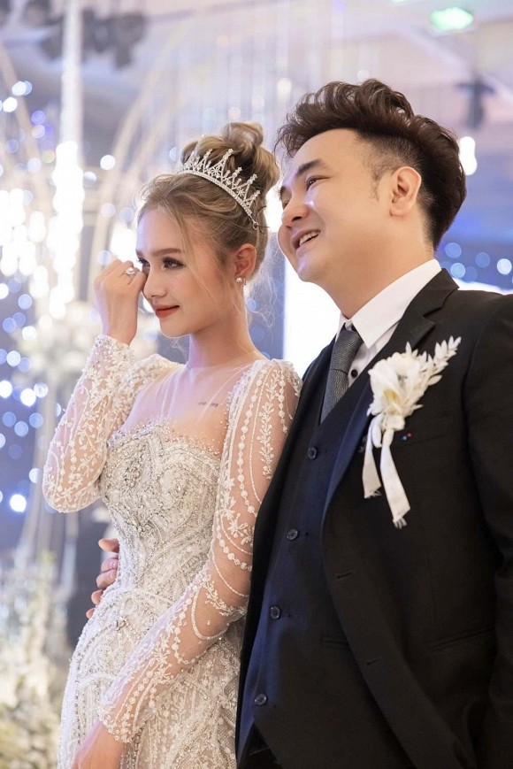 Không hổ danh là mẹ của streamer giàu nhất Việt Nam khi tuyên bố cực ngầu với con trai: Giảm 8 cân tặng nóng ngay 100 triệu đồng!-5