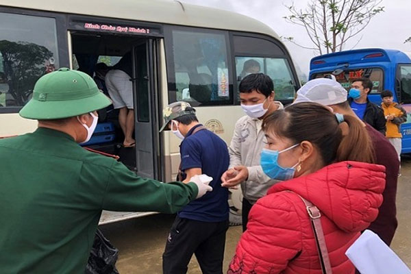 25 người đi chung xe với bệnh nhân 1291-2