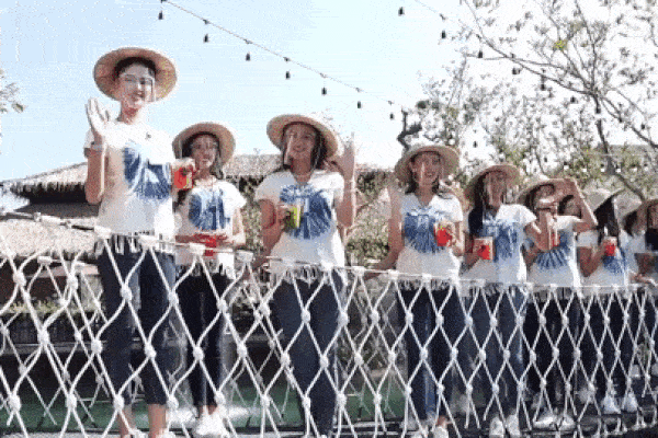 Ảnh đời thường của Hoa hậu Thái Lan vừa công khai bạn gái-13