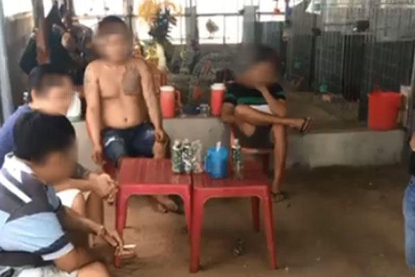 CLIP: Lao tốc độ bàn thờ, thanh niên húc kinh hoàng vào hông ô tô và cái kết đầy ám ảnh-1