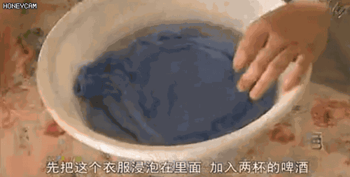 Thêm thứ này vào bia, vòi nước bị xỉn vì bẩn hay quần áo cứng đơ thô ráp cũng được giải quyết trong vòng một nốt nhạc-17