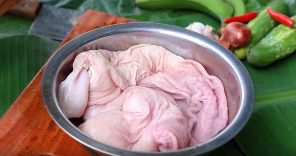 Dạ dày lợn là món ăn khoái khẩu của nhiều người nhưng bí quyết làm sạch nó thì không phải ai cũng biết!-1