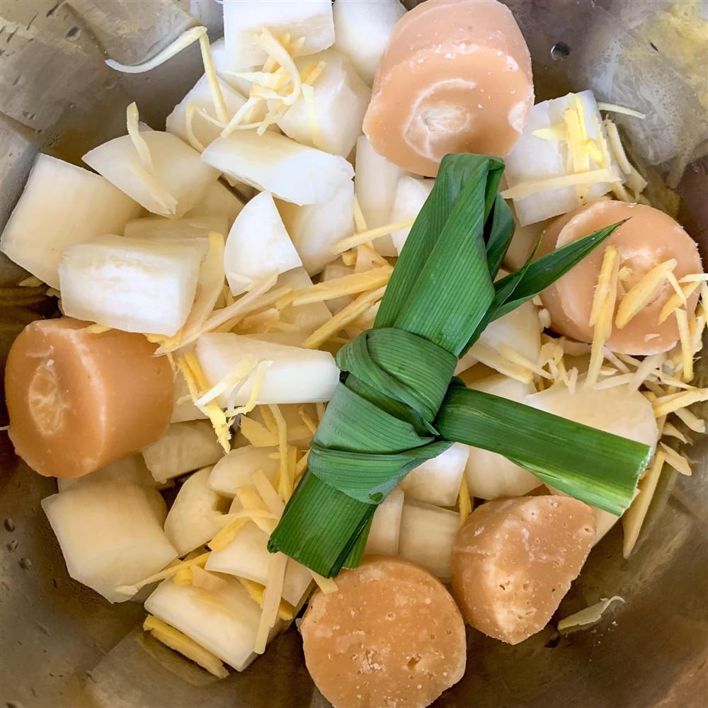 Mách bạn cách nấu món chè sắn mochi dẻo nóng hổi, xua tan mọi rét buốt mùa đông-3