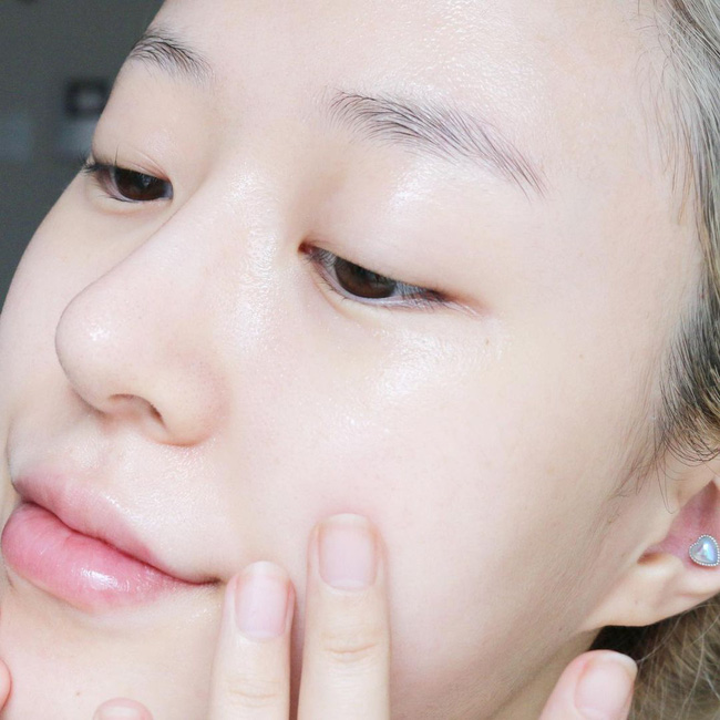 Bác sĩ bật mí 5 mẹo rửa mặt cho da sạch đến từng lỗ chân lông, theo thời gian da càng thêm tươi sáng mịn màng-1