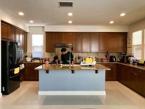 Sao Việt đột ngột bỏ nghề đi định cư nước ngoài: Người đoàn tụ hạnh phúc, kẻ bị nghi ngờ đi theo tiếng gọi giấc mơ Mỹ”-13