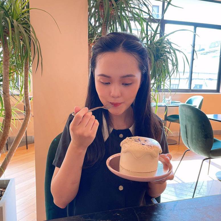 Công chúa béo Quỳnh Anh xuất hiện với gương mặt nhỏ nhắn đến bất ngờ sau 4 tháng sinh con-1