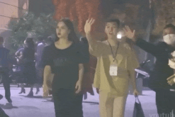 Năm 2020 và đại chiến sao Việt - antifan-6