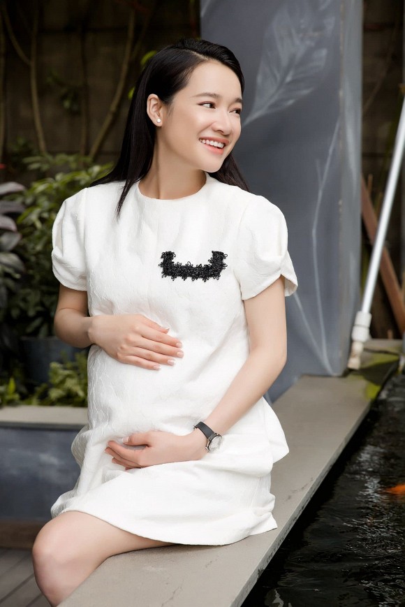 Đúng chuẩn mẹ bỉm sữa hàng đầu Vbiz, Nhã Phương chia sẻ 12 điểm sau sinh được chị em gật gù tán thưởng-1