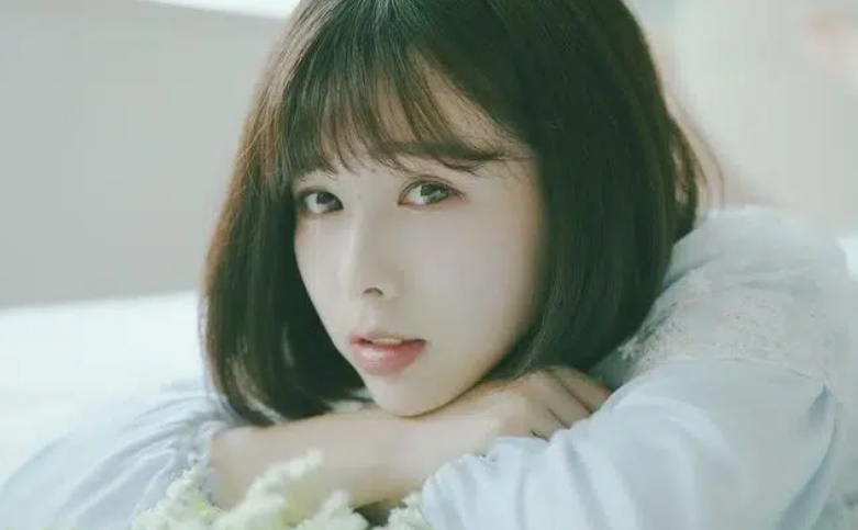 Sau 1 tuần đi công tác, cô vợ trở về với diện mạo khiến cả nhà chồng thất kinh, thứ cô đưa cho chồng sau đó đủ làm anh ta tái xám mặt mày-1