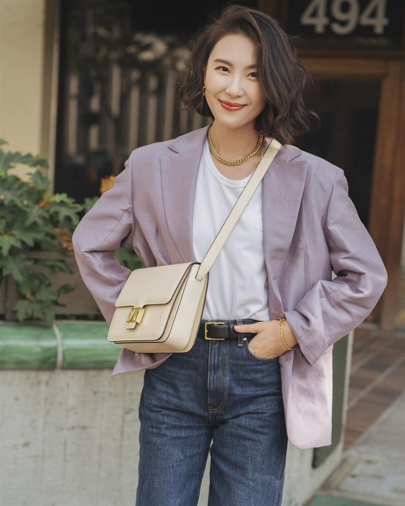 Chọn blazer không khéo có thể biến thành bà cô lỗi thời nhưng bạn mặc 4 kiểu này thì chỉ trẻ xinh, thanh lịch trở lên-14