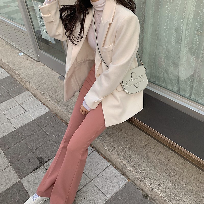 Chọn blazer không khéo có thể biến thành bà cô lỗi thời nhưng bạn mặc 4 kiểu này thì chỉ trẻ xinh, thanh lịch trở lên-8