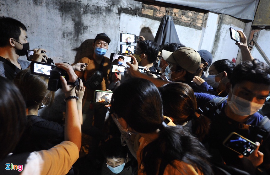 Đội quân streamer gây hỗn loạn ở nơi bảo quản thi thể nghệ sĩ Chí Tài-4