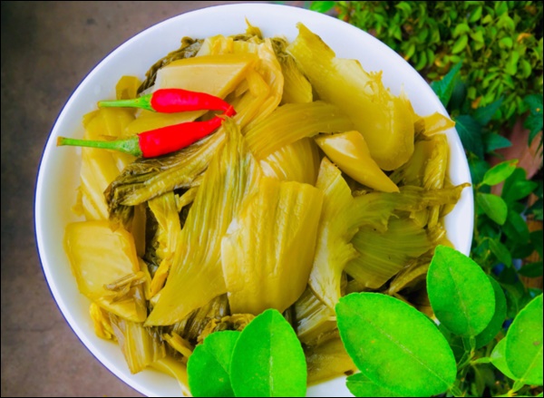 Bí quyết muối dưa cải giòn thơm không cần phơi nắng, chị em vụng mấy cũng làm được-1