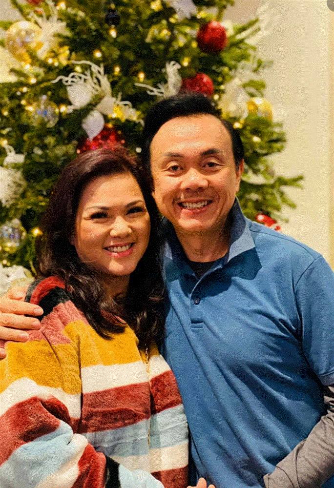 Xót xa cuộc gọi cuối cùng của NS Chí Tài với bà xã ở Mỹ vài tiếng trước khi qua đời và nguyện vọng mua nhà để đoàn tụ-1