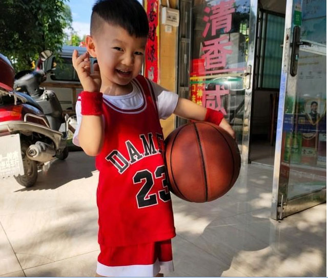 Bé trai 6 tuổi chưa từng vào viện, người mẹ chia sẻ:  Bí quyết không phải là ăn nhiều mà là 3 điều này-1