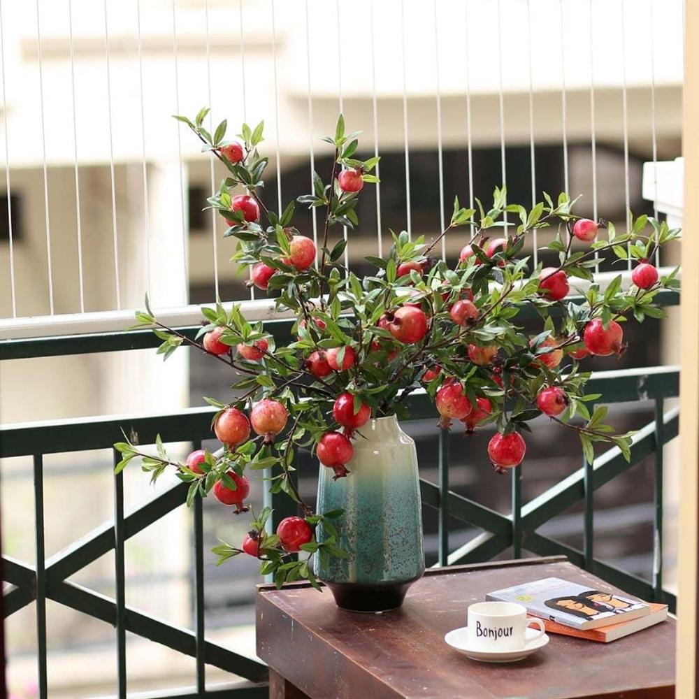 Cành lựu 3 màu phong thủy, chị em bỏ tiền triệu mua trưng Tết-3