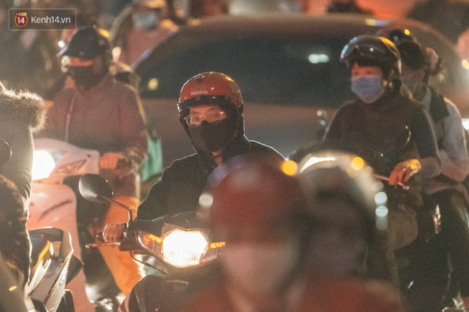 Chuyện ở Hà Nội: Ùn tắc không mất đi, nó chỉ chuyển từ đường này sang đường khác!-12