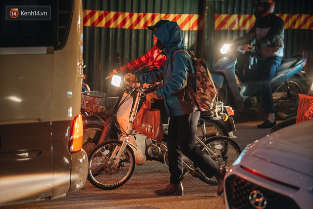 Chuyện ở Hà Nội: Ùn tắc không mất đi, nó chỉ chuyển từ đường này sang đường khác!-13