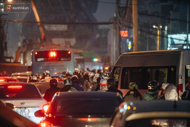 Chuyện ở Hà Nội: Ùn tắc không mất đi, nó chỉ chuyển từ đường này sang đường khác!-7