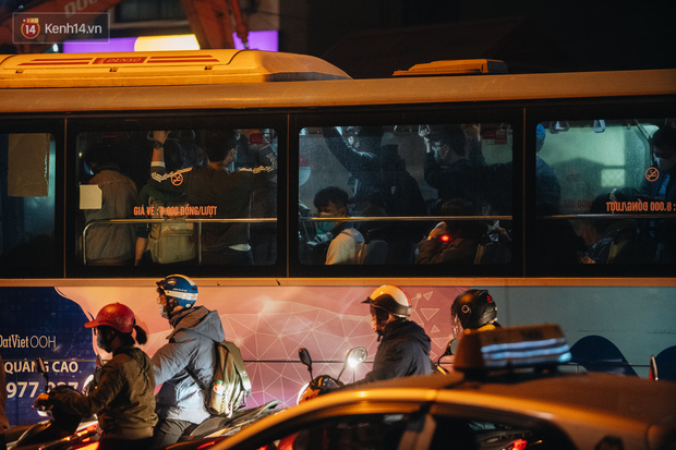 Chuyện ở Hà Nội: Ùn tắc không mất đi, nó chỉ chuyển từ đường này sang đường khác!-18