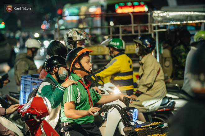 Chuyện ở Hà Nội: Ùn tắc không mất đi, nó chỉ chuyển từ đường này sang đường khác!-20