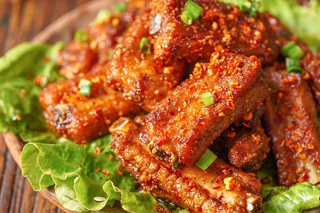 Chán xào chua ngọt, đem sườn xóc tỏi ớt lại được món ngon khiến hàng xóm cũng thèm-5