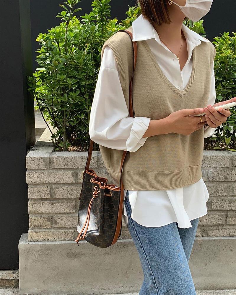 Những outfit sành điệu 100 điểm thường có 5 items này, bạn mau sắm bằng hết để style lên như diều gặp gió-1