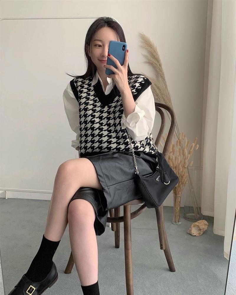 Những outfit sành điệu 100 điểm thường có 5 items này, bạn mau sắm bằng hết để style lên như diều gặp gió-3