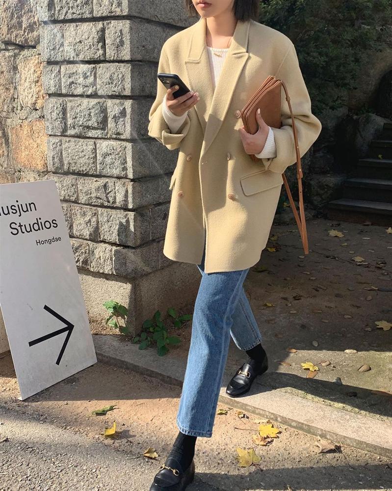 Những outfit sành điệu 100 điểm thường có 5 items này, bạn mau sắm bằng hết để style lên như diều gặp gió-14