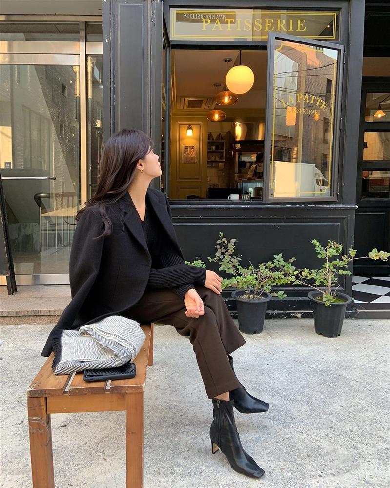 Những outfit sành điệu 100 điểm thường có 5 items này, bạn mau sắm bằng hết để style lên như diều gặp gió-8